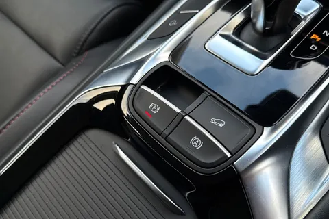 54 of 67 for MG Mg Hs 1.5 T-GDI 16.6kWh SE Auto Euro 6 (s/s) 5dr