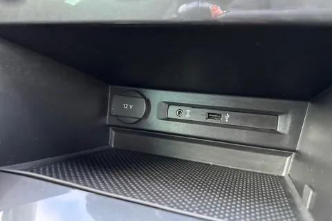 58 of 67 for Volkswagen Tiguan 2.0 TDI BlueMotion Tech SE Navigation Euro 6 (s/s) 5dr