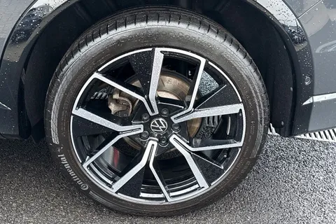 MK24NHF Volkswagen Tiguan 1.5 eTSI 150 R-Line 5dr DSG **UNDER 40K LIST PRICE** Thumbnail #6