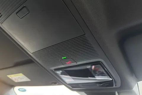 MK24NHF Volkswagen Tiguan 1.5 eTSI 150 R-Line 5dr DSG **UNDER 40K LIST PRICE** Thumbnail #34