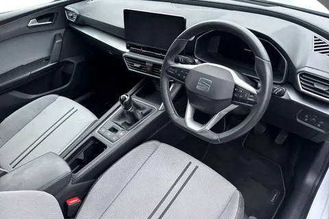 8 of 48 for SEAT Leon 1.0 TSI EVO SE Dynamic Euro 6 (s/s) 5dr