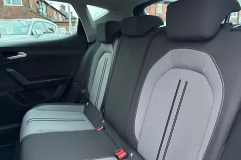 14 of 48 for SEAT Leon 1.0 TSI EVO SE Dynamic Euro 6 (s/s) 5dr