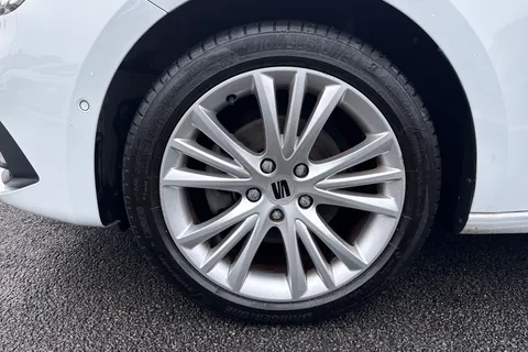 24 of 48 for SEAT Leon 1.0 TSI EVO SE Dynamic Euro 6 (s/s) 5dr