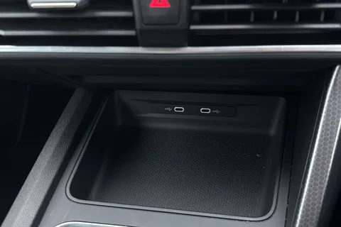 38 of 48 for SEAT Leon 1.0 TSI EVO SE Dynamic Euro 6 (s/s) 5dr