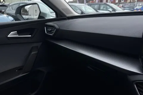 39 of 48 for SEAT Leon 1.0 TSI EVO SE Dynamic Euro 6 (s/s) 5dr