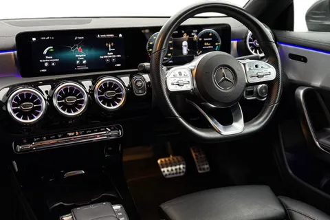 YR22KUN Mercedes-Benz Cla Class CLA 200 AMG Line Premium 5dr Tip Auto Thumbnail #18