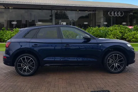 KP24TVU Audi Q5 Black Edition 40 TDI quattro 204 PS S tronic Thumbnail #3