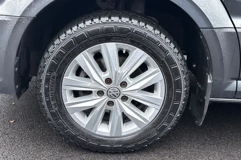 MA21PUE Volkswagen California 680 Thumbnail #25