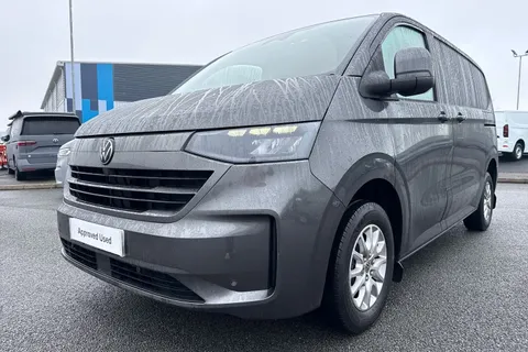 DG75BZU Volkswagen Transporter 2.0 TDI 110 Commerce Pro Van Thumbnail #29