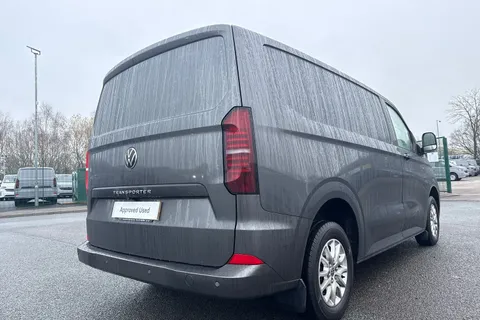 DG75BZU Volkswagen Transporter 2.0 TDI 110 Commerce Pro Van Thumbnail #31