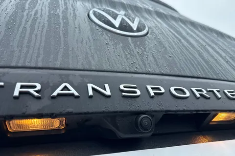 DG75BZU Volkswagen Transporter 2.0 TDI 110 Commerce Pro Van Thumbnail #32