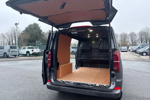 DG75BZU Volkswagen Transporter 2.0 TDI 110 Commerce Pro Van Thumbnail #34