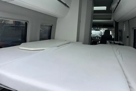 MA21PUE Volkswagen California 680 Thumbnail #35