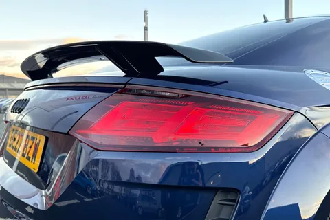 DE22BZW Audi TT Coup- Black Edition 40 TFSI 197 PS S tronic Thumbnail #9