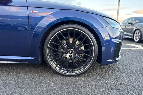 DE22BZW Audi TT Coup- Black Edition 40 TFSI 197 PS S tronic Thumbnail #11