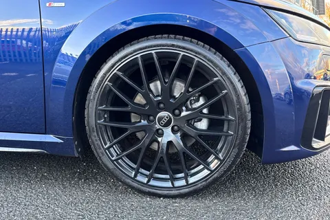 NV22CFO Audi TT Coup- Black Edition 40 TFSI 197 PS S tronic Thumbnail #11