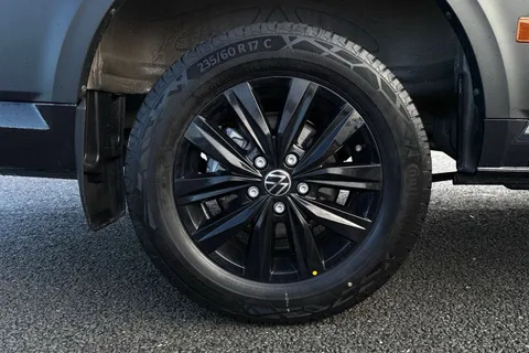 DC75NFK Volkswagen Crafter CR35 Commerce Plus MWB 140 PS Man FWD  - Nav/Alloys/Camera Thumbnail #11