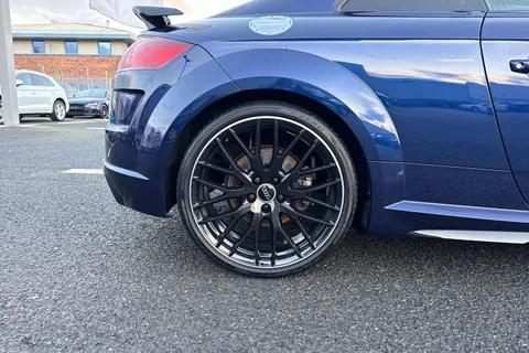 DE22BZW Audi TT Coup- Black Edition 40 TFSI 197 PS S tronic Thumbnail #14