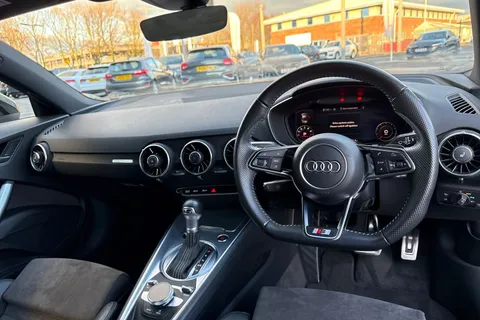 NV22CFO Audi TT Coup- Black Edition 40 TFSI 197 PS S tronic Thumbnail #19