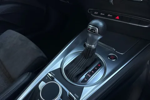 NV22CFO Audi TT Coup- Black Edition 40 TFSI 197 PS S tronic Thumbnail #24