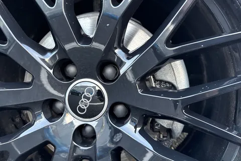 DE22BZW Audi TT Coup- Black Edition 40 TFSI 197 PS S tronic Thumbnail #28