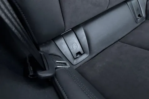 DE22BZW Audi TT Coup- Black Edition 40 TFSI 197 PS S tronic Thumbnail #39