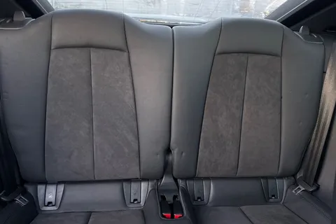 DE22BZW Audi TT Coup- Black Edition 40 TFSI 197 PS S tronic Thumbnail #42