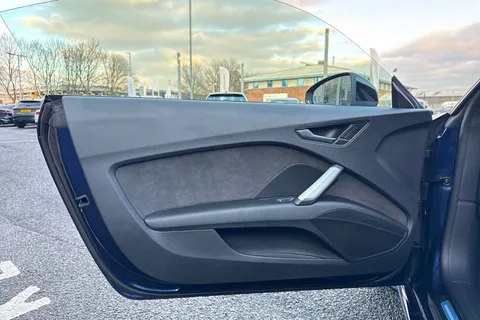 NV22CFO Audi TT Coup- Black Edition 40 TFSI 197 PS S tronic Thumbnail #44