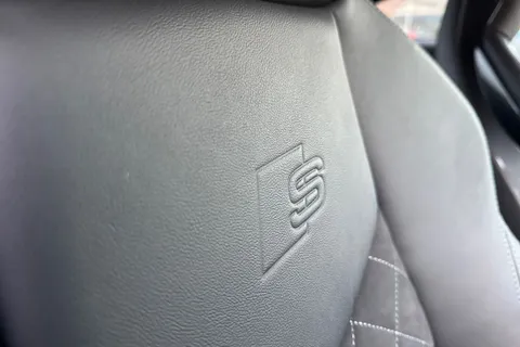 DE22BZW Audi TT Coup- Black Edition 40 TFSI 197 PS S tronic Thumbnail #44