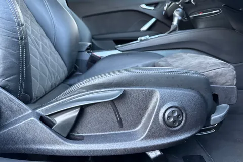 NV22CFO Audi TT Coup- Black Edition 40 TFSI 197 PS S tronic Thumbnail #47