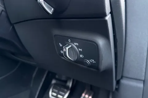 DE22BZW Audi TT Coup- Black Edition 40 TFSI 197 PS S tronic Thumbnail #47