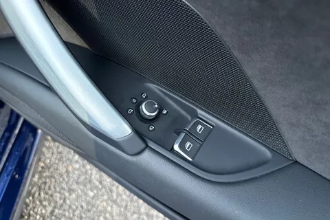 DE22BZW Audi TT Coup- Black Edition 40 TFSI 197 PS S tronic Thumbnail #49