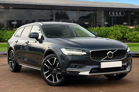 AB68RNE Volvo V90 Cross Country 2.0 B5 MHEV Ultimate Auto AWD Euro 6 (s/s) 5dr Thumbnail #1