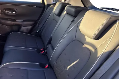 NC73GDV Honda ZR-V 2.0 eHEV Sport 5dr CVT Thumbnail #19