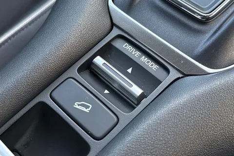 NC73GDV Honda ZR-V 2.0 eHEV Sport 5dr CVT Thumbnail #44