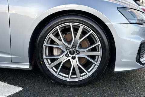 11 of 66 for Audi A6 Avant Avant Black Edition 45 TFSI quattro 265 PS S tronic