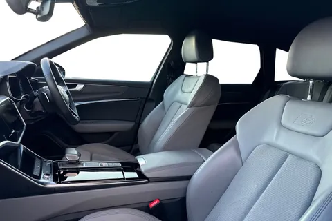 16 of 66 for Audi A6 Avant Avant Black Edition 45 TFSI quattro 265 PS S tronic