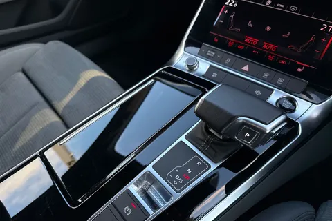 23 of 66 for Audi A6 Avant Avant Black Edition 45 TFSI quattro 265 PS S tronic