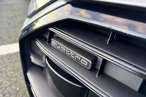 26 of 66 for Audi A6 Avant Avant Black Edition 45 TFSI quattro 265 PS S tronic