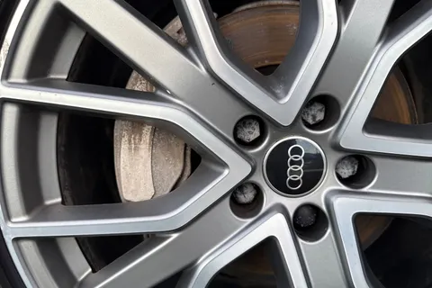 27 of 66 for Audi A6 Avant Avant Black Edition 45 TFSI quattro 265 PS S tronic