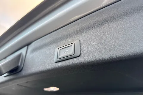 37 of 66 for Audi A6 Avant Avant Black Edition 45 TFSI quattro 265 PS S tronic