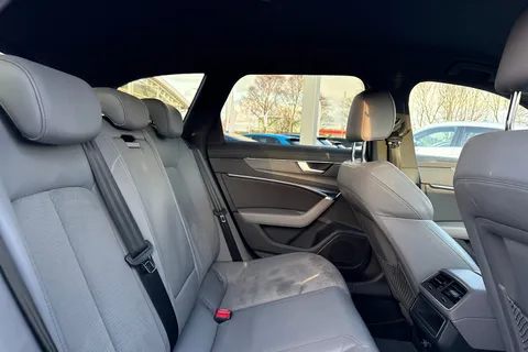 38 of 66 for Audi A6 Avant Avant Black Edition 45 TFSI quattro 265 PS S tronic