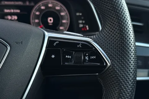 51 of 66 for Audi A6 Avant Avant Black Edition 45 TFSI quattro 265 PS S tronic