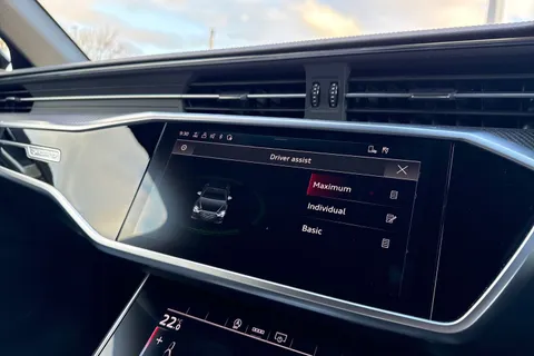 56 of 66 for Audi A6 Avant Avant Black Edition 45 TFSI quattro 265 PS S tronic