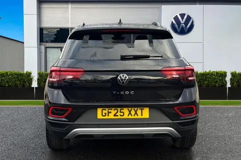GF25XXT Volkswagen T-Roc 1.5 TSI Match 5dr Thumbnail #5