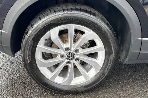 GF25XXT Volkswagen T-Roc 1.5 TSI Match 5dr Thumbnail #11