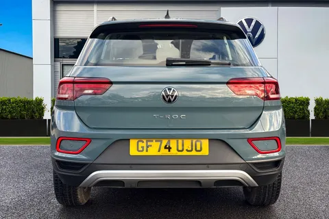GF74UJO Volkswagen T-Roc 1.5 TSI Life 5dr DSG **VAT QUALIFYING** Thumbnail #5