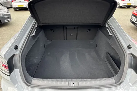 WD23BXO Volkswagen Arteon 2.0 TDI R-Line 5dr DSG | Panoramic Sunroof | Interior Ambient Lighting Thumbnail #8