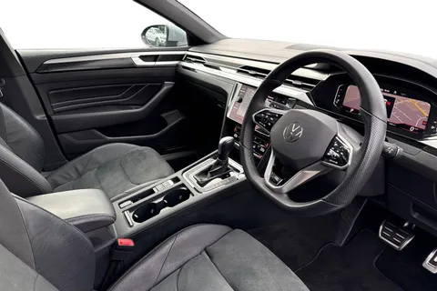 WD23BXO Volkswagen Arteon 2.0 TDI R-Line 5dr DSG | Panoramic Sunroof | Interior Ambient Lighting Thumbnail #15