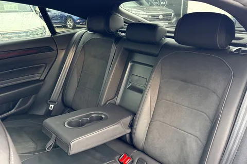 WD23BXO Volkswagen Arteon 2.0 TDI R-Line 5dr DSG | Panoramic Sunroof | Interior Ambient Lighting Thumbnail #20